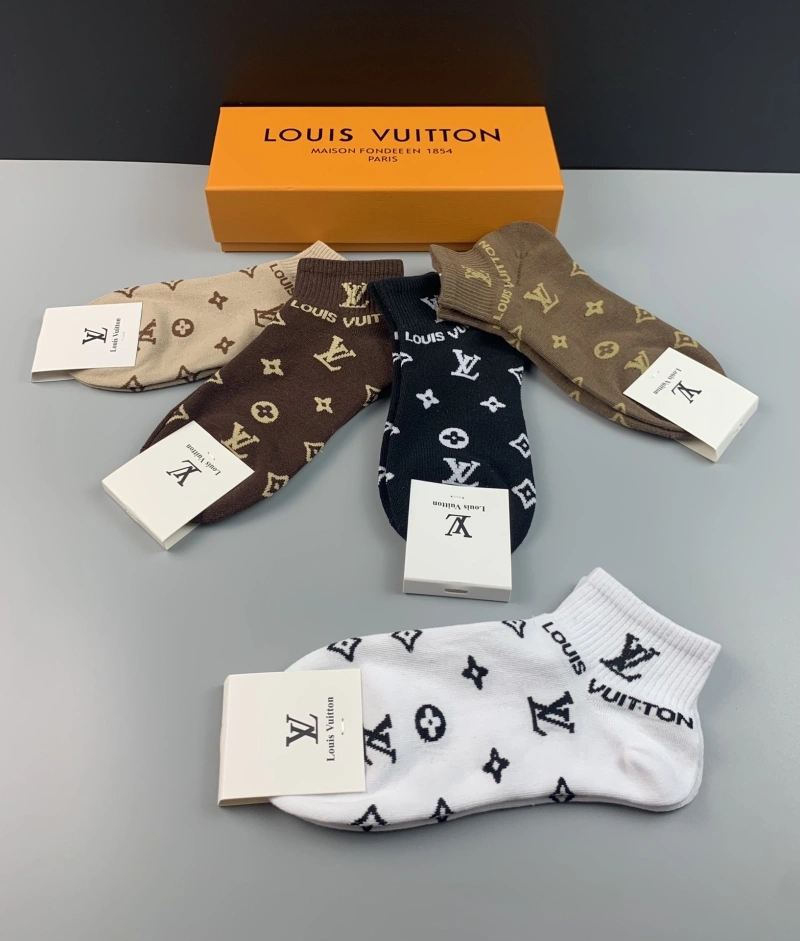 Fashionable Louis Vuitton Socks 274113