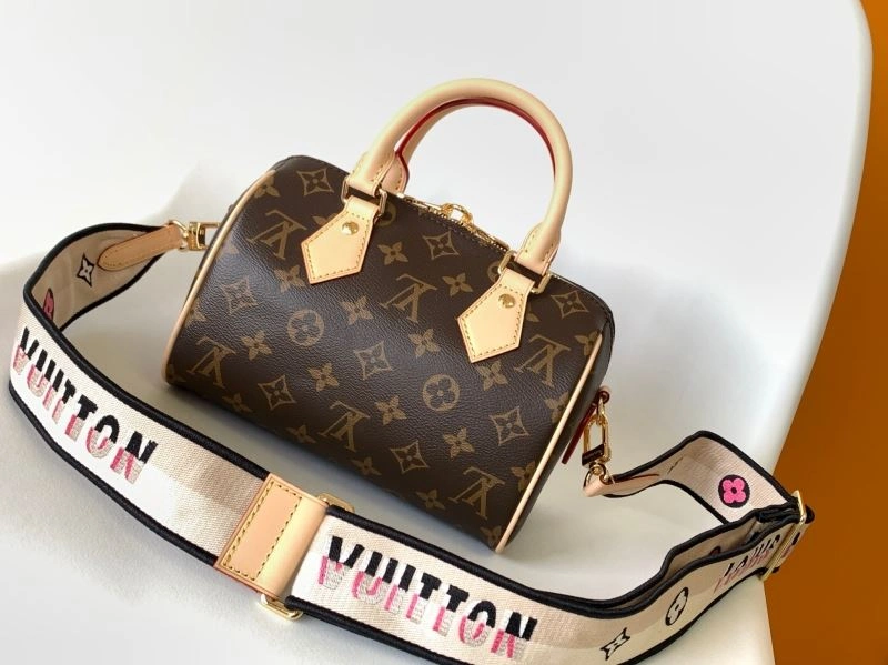Louis Vuitton Speedy Bags Trendsetting 94228