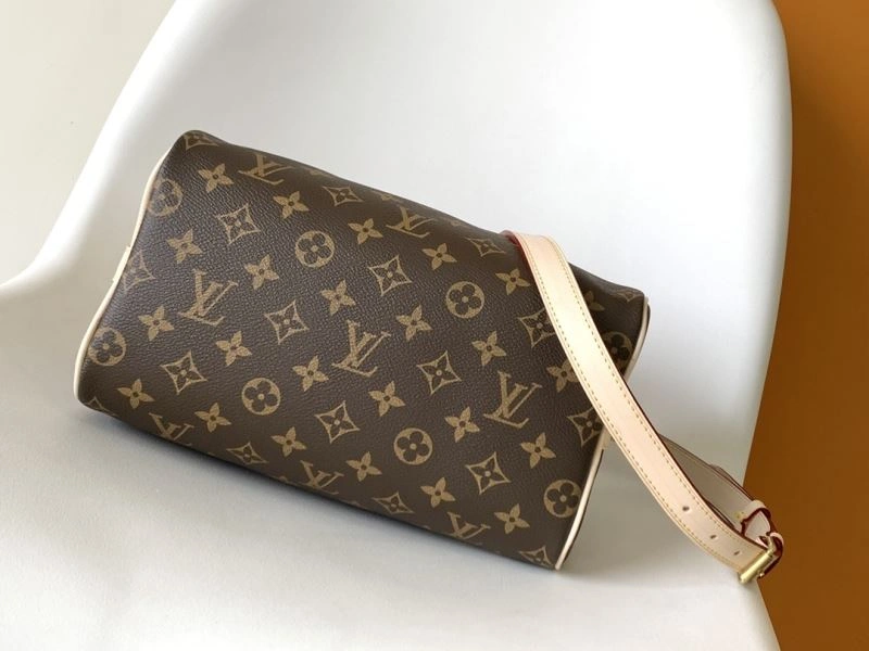 Louis Vuitton Speedy Bags Versatile 94176