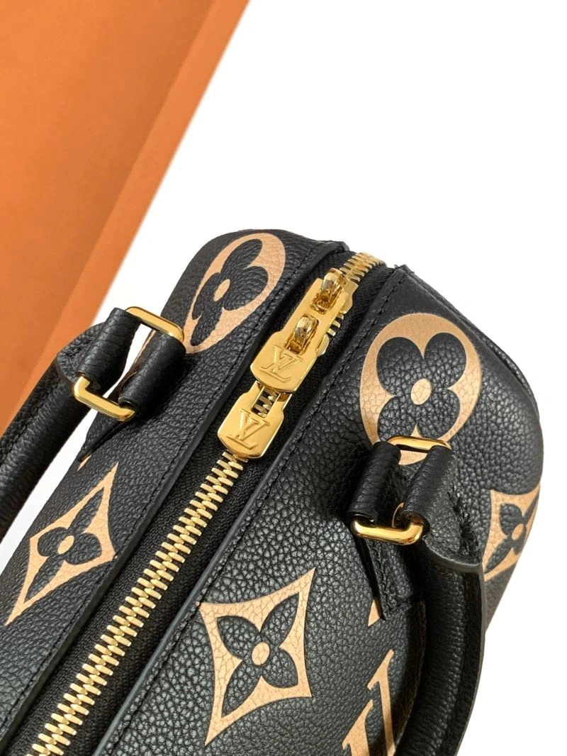 WaterResistant Louis Vuitton Speedy Bags 93427