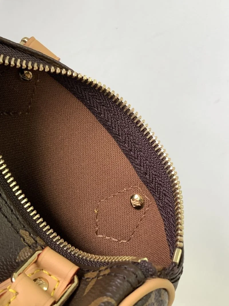 WeatherProof Louis Vuitton Speedy Bags 42380