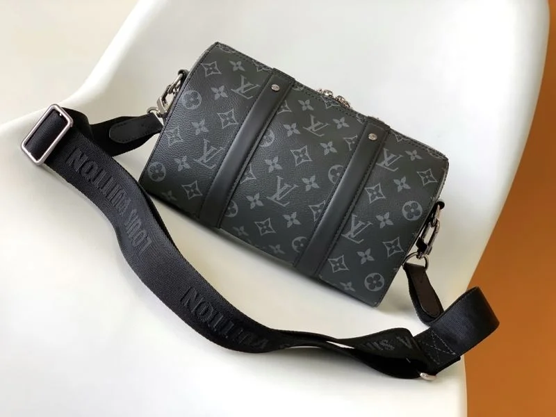 Versatile Louis Vuitton Speedy Bags 42323