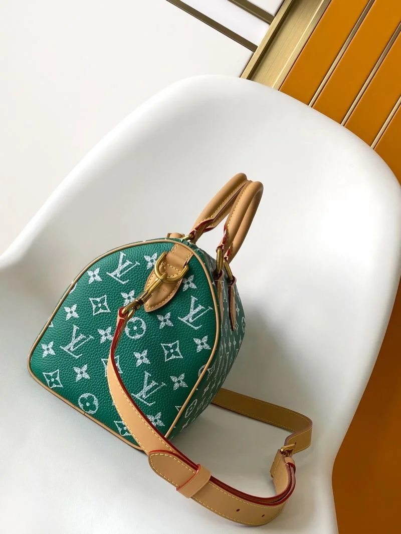 Flexible Louis Vuitton Speedy Bags 42315