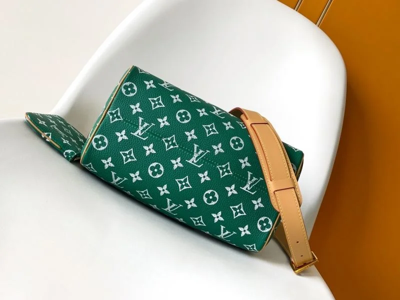 Flexible Louis Vuitton Speedy Bags 42315