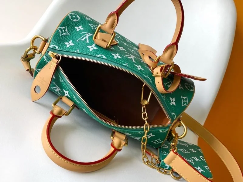 Flexible Louis Vuitton Speedy Bags 42315
