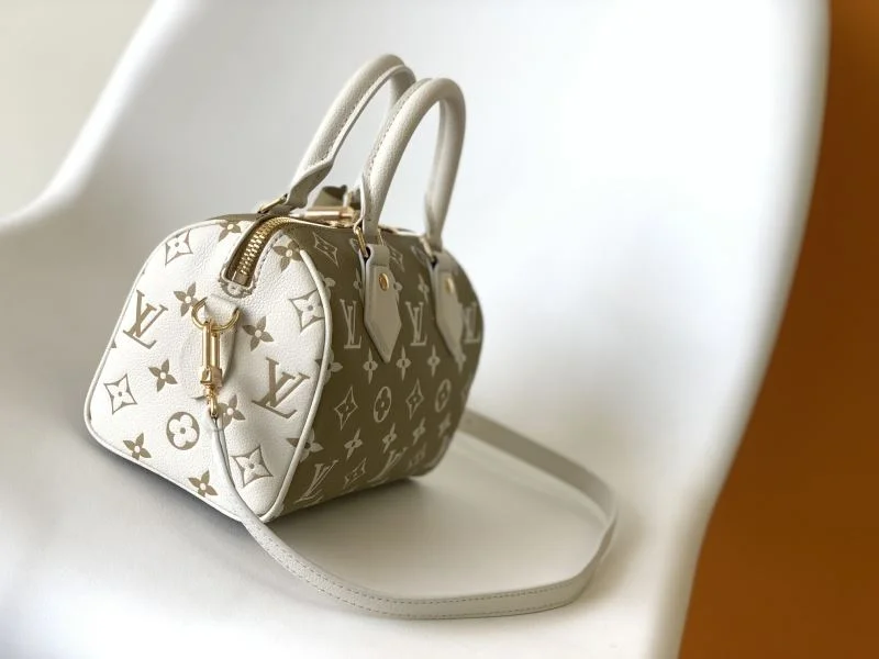 Compact Louis Vuitton Speedy Bags 41869