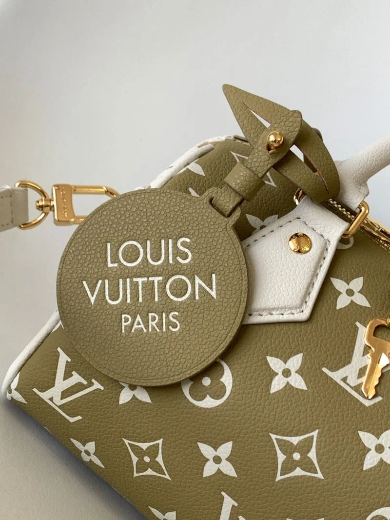 Compact Louis Vuitton Speedy Bags 41869