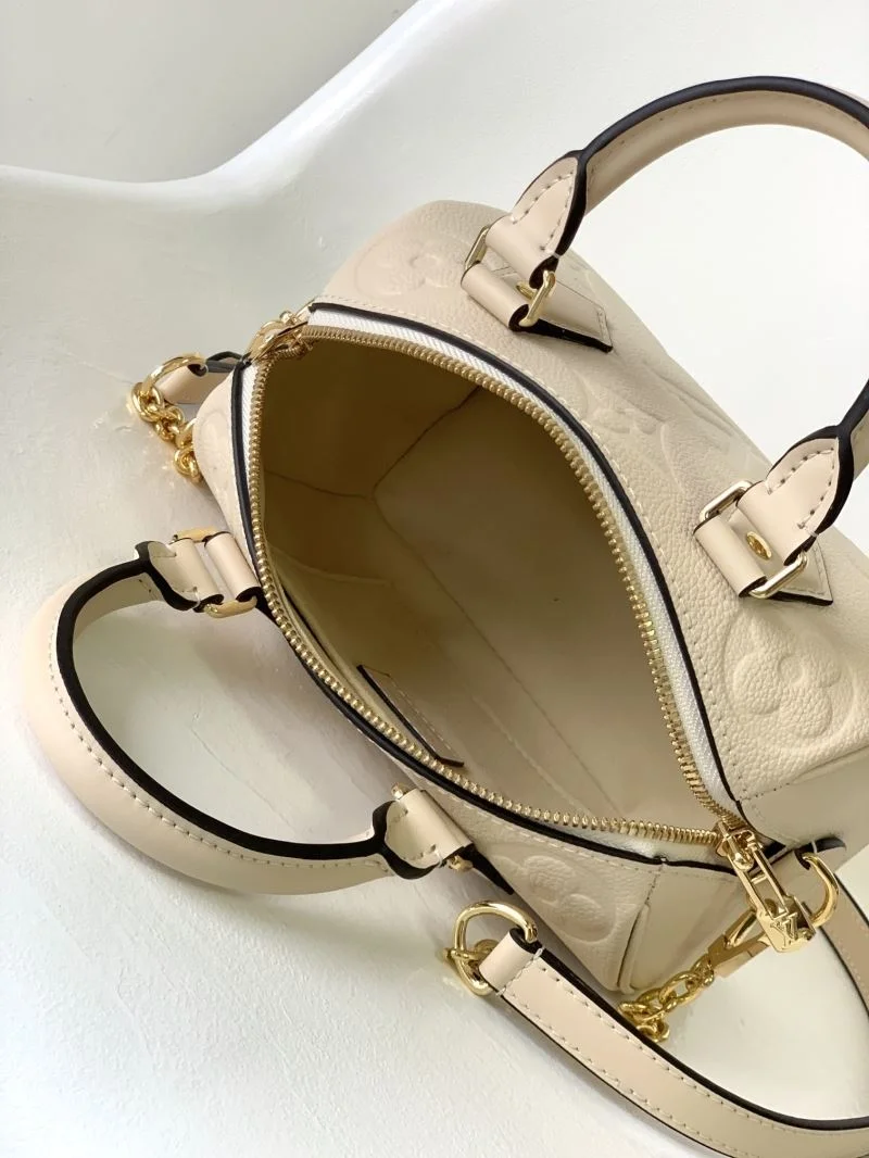 Louis Vuitton Speedy Bags TimelessDesign 41882