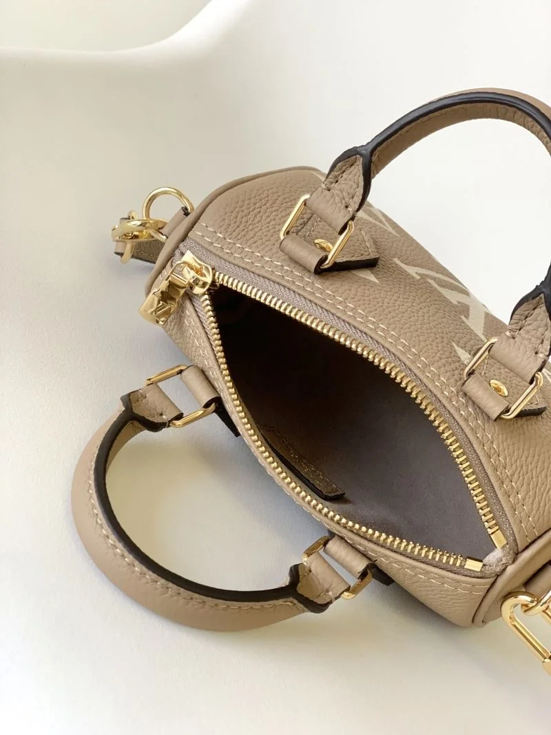 Bold Louis Vuitton Speedy Bags 41839
