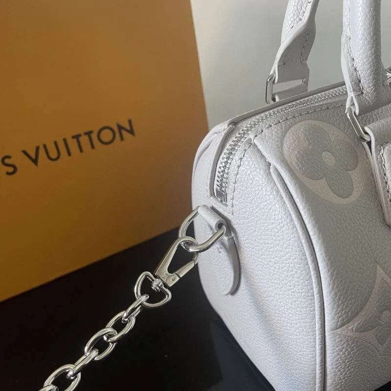 Louis Vuitton Speedy Bags EyeCatching 41547