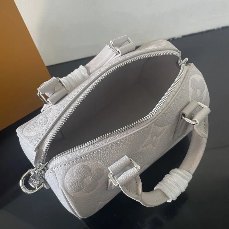 Louis Vuitton Speedy Bags EyeCatching 41547