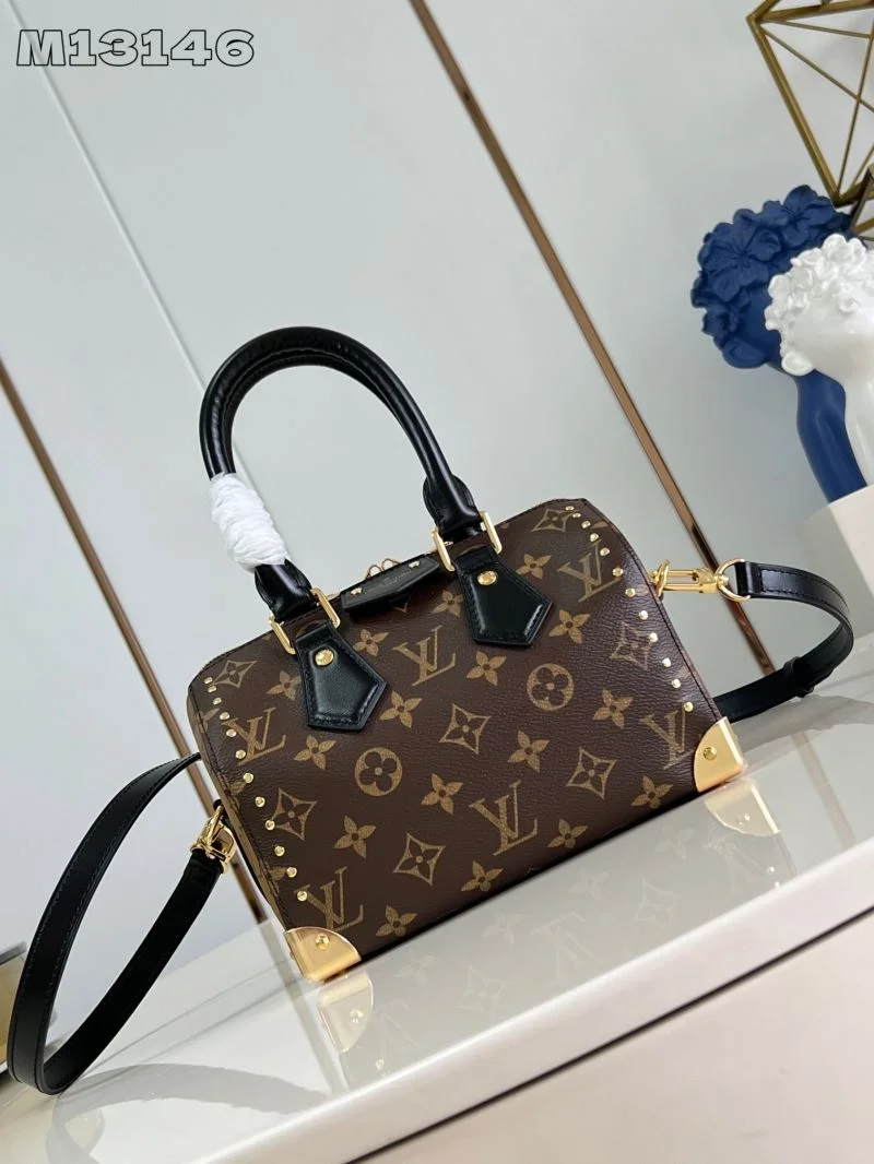 Sporty Louis Vuitton Speedy Bags 41090
