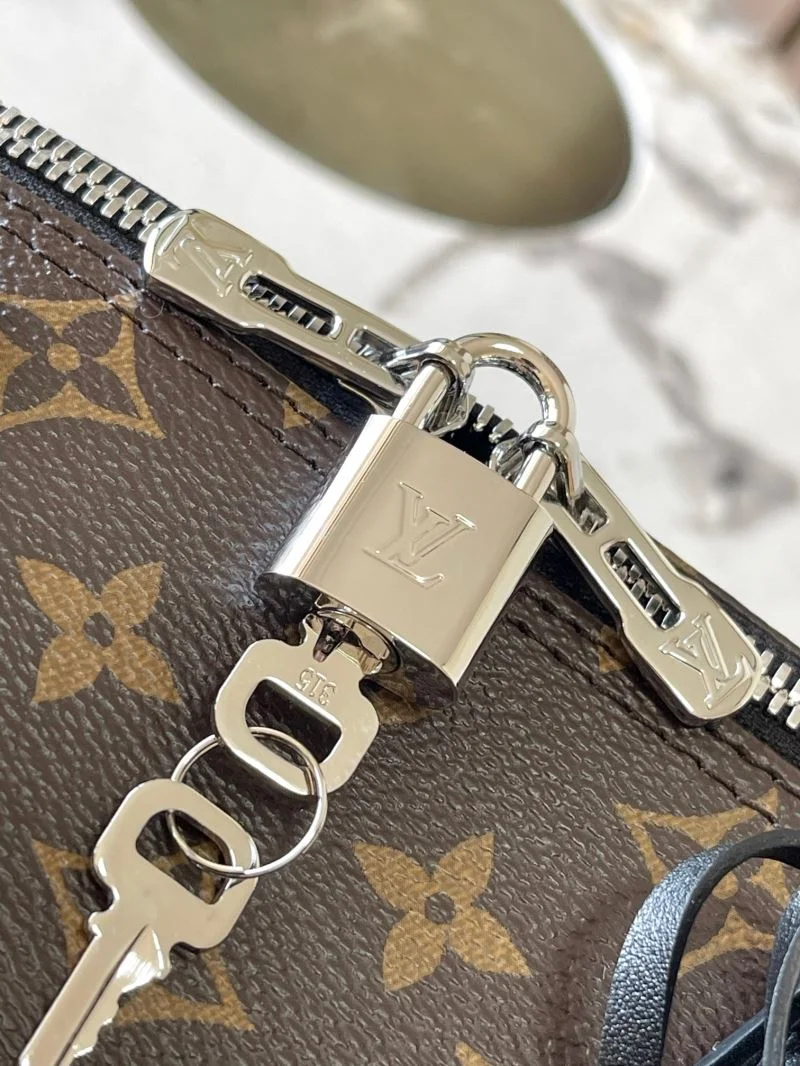 Stretchable Louis Vuitton Speedy Bags 41108