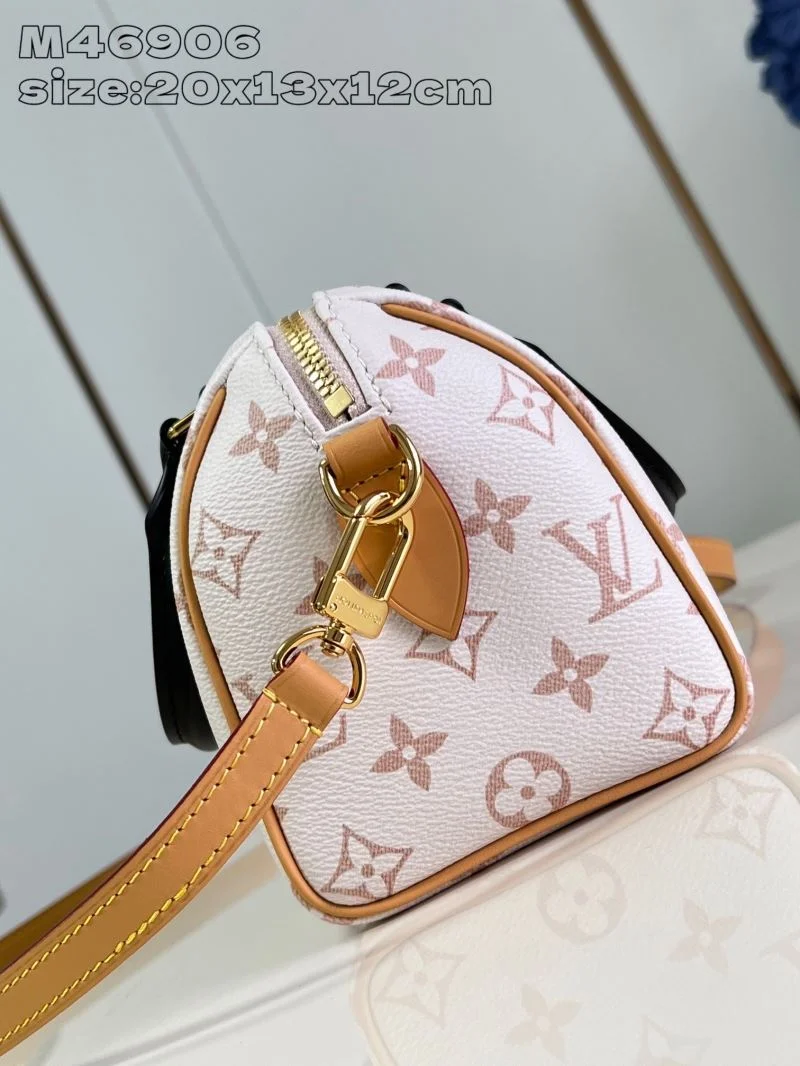 Stretchable Louis Vuitton Speedy Bags 41100