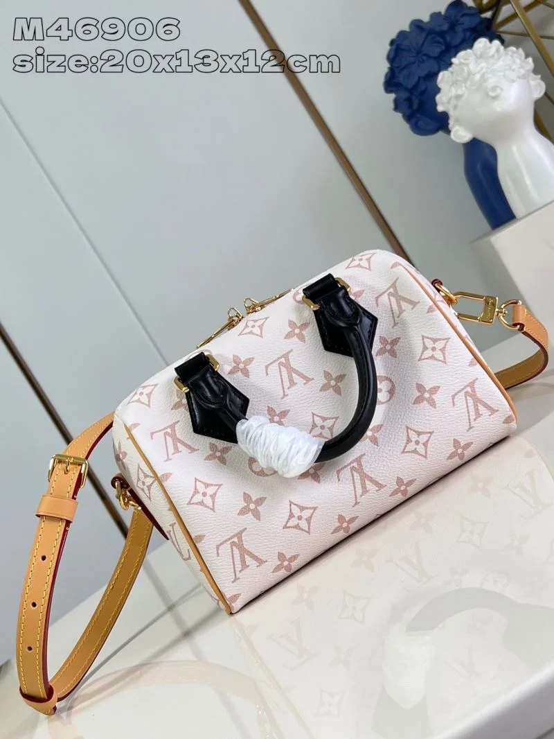 Stretchable Louis Vuitton Speedy Bags 41100