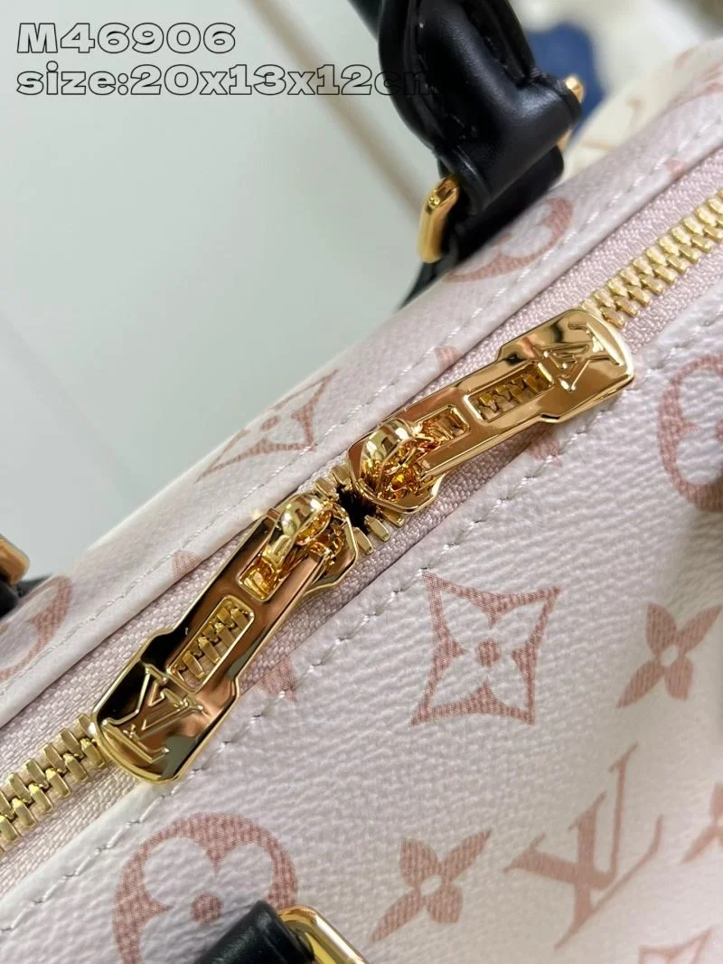 Stretchable Louis Vuitton Speedy Bags 41100
