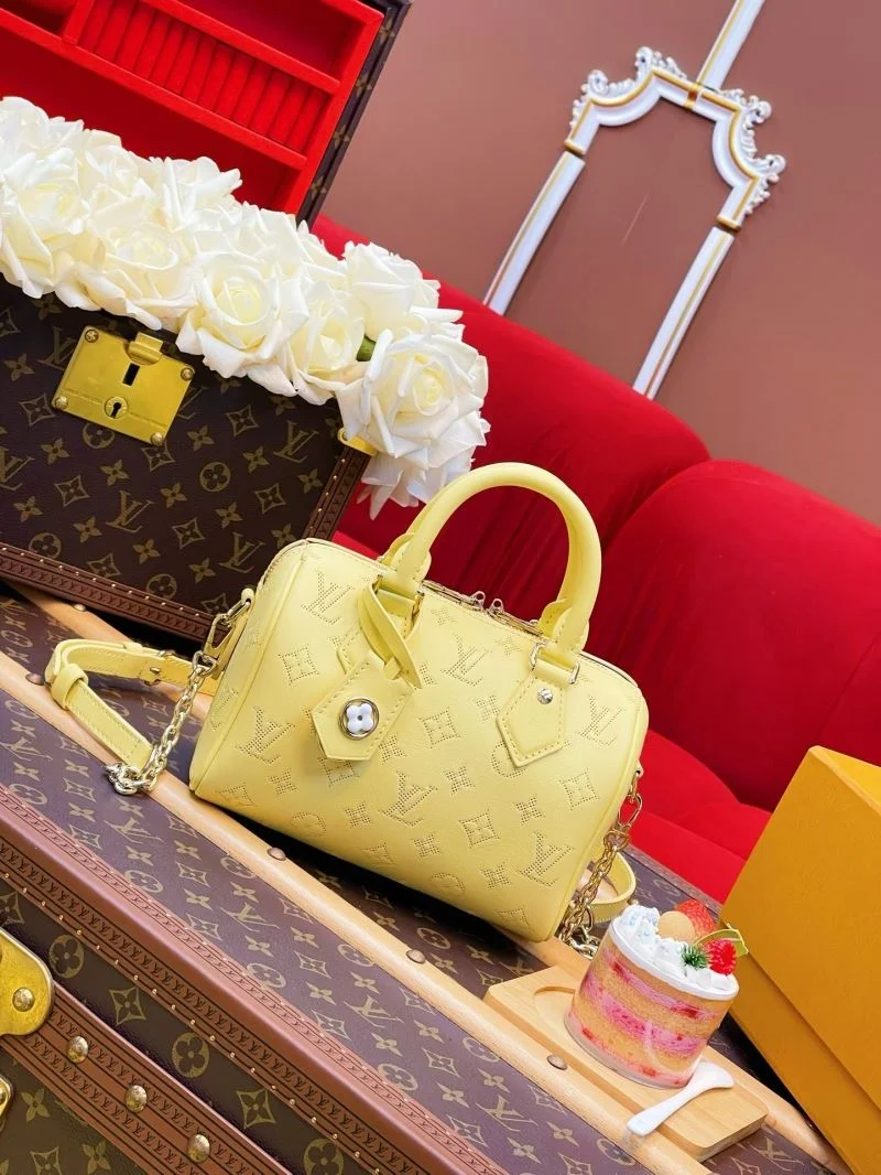 Effortless Louis Vuitton Speedy Bags 40416