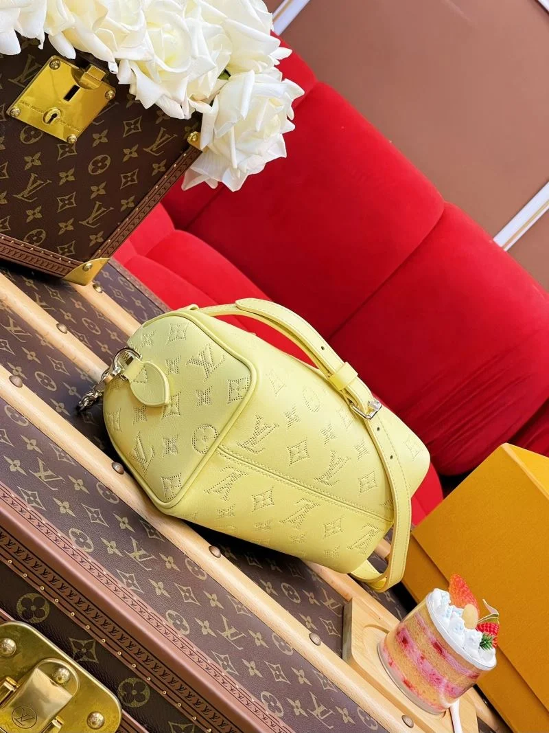 Effortless Louis Vuitton Speedy Bags 40416
