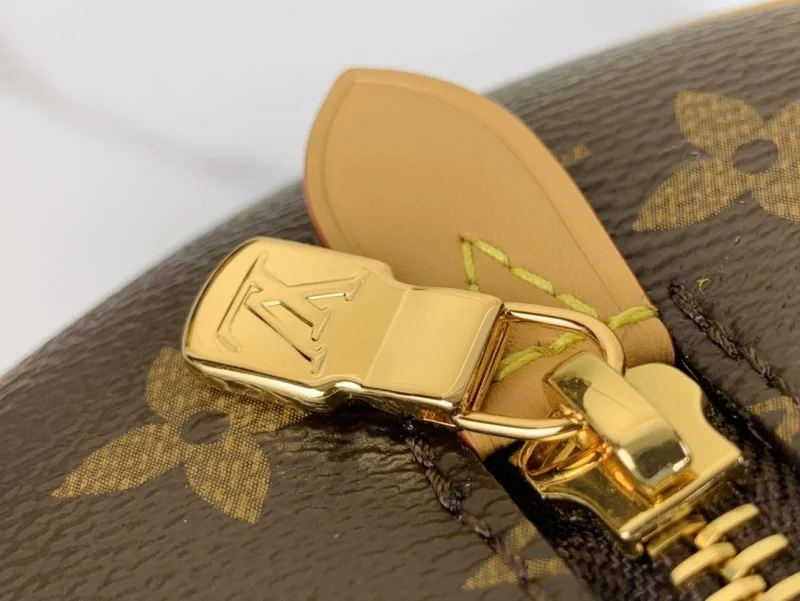 Louis Vuitton Speedy Bags UrbanChic 40409