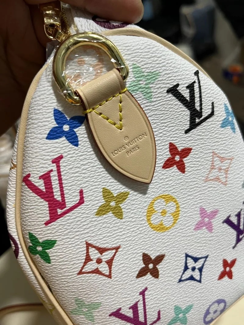 Louis Vuitton Speedy Bags UrbanChic 40411