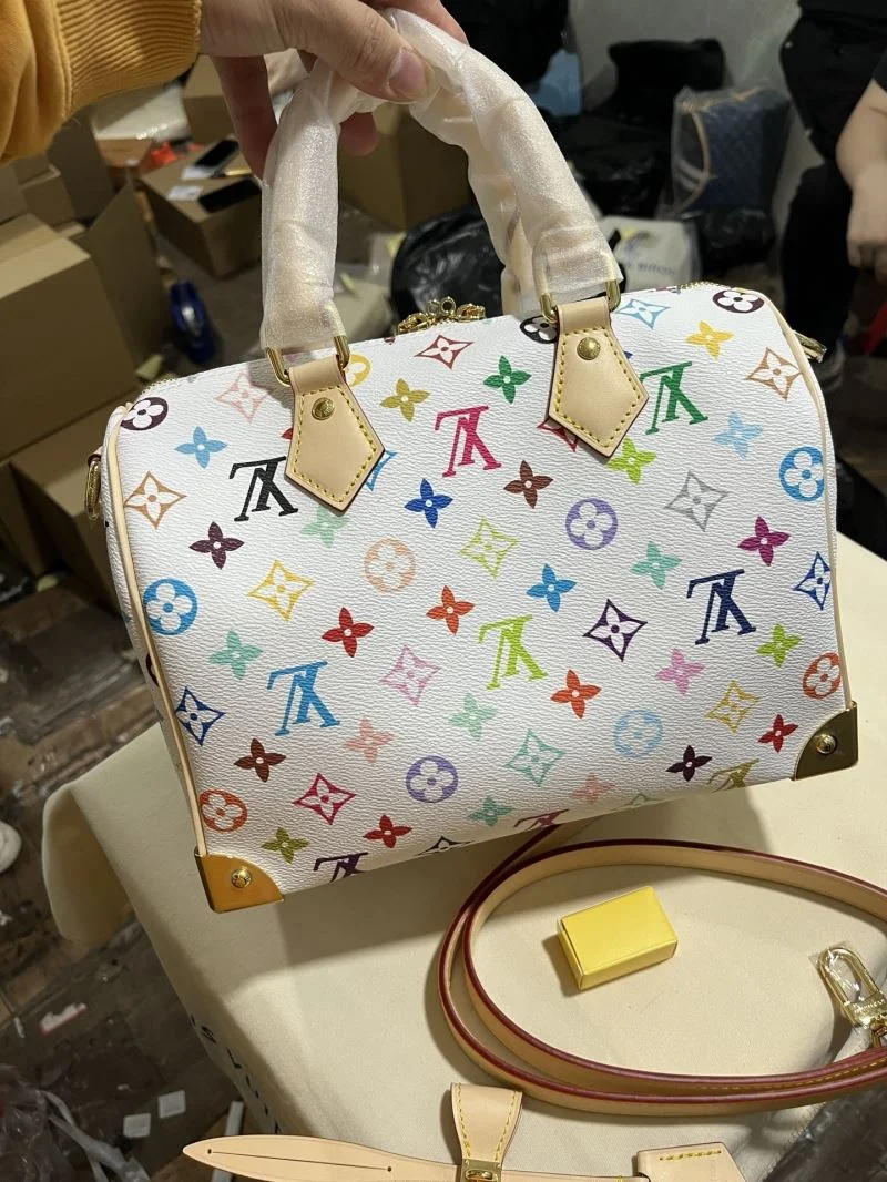 Louis Vuitton Speedy Bags UrbanChic 40411