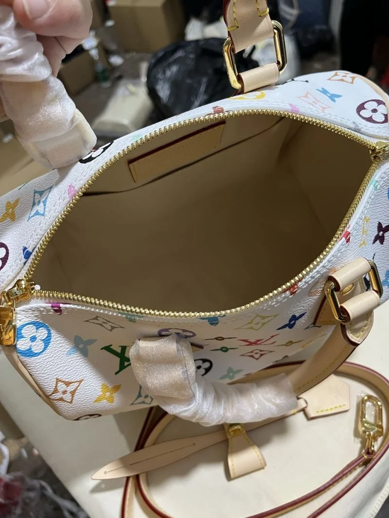 Louis Vuitton Speedy Bags UrbanChic 40411