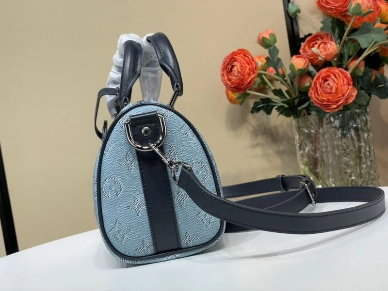 EyeCatching Louis Vuitton Speedy Bags 40475