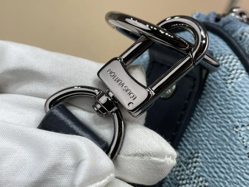 EyeCatching Louis Vuitton Speedy Bags 40475