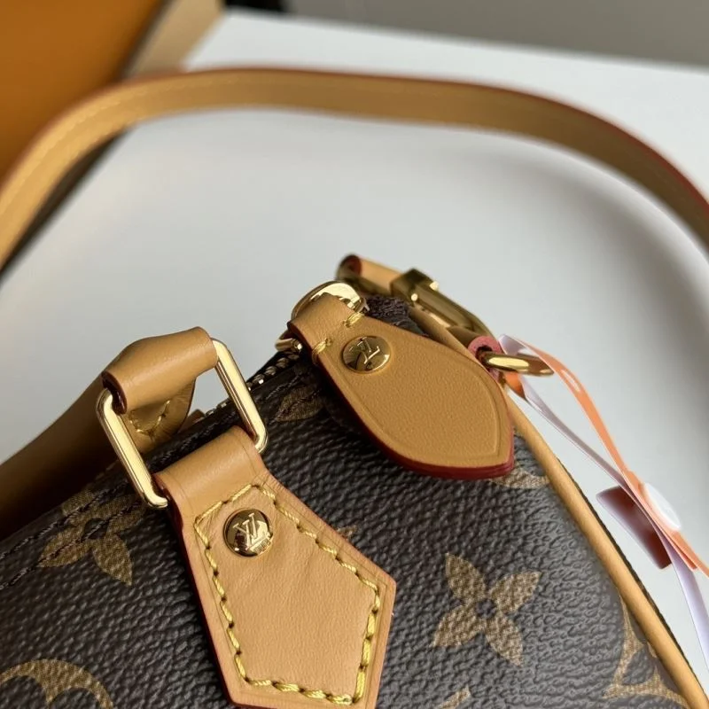 Flexible Louis Vuitton Speedy Bags 49249