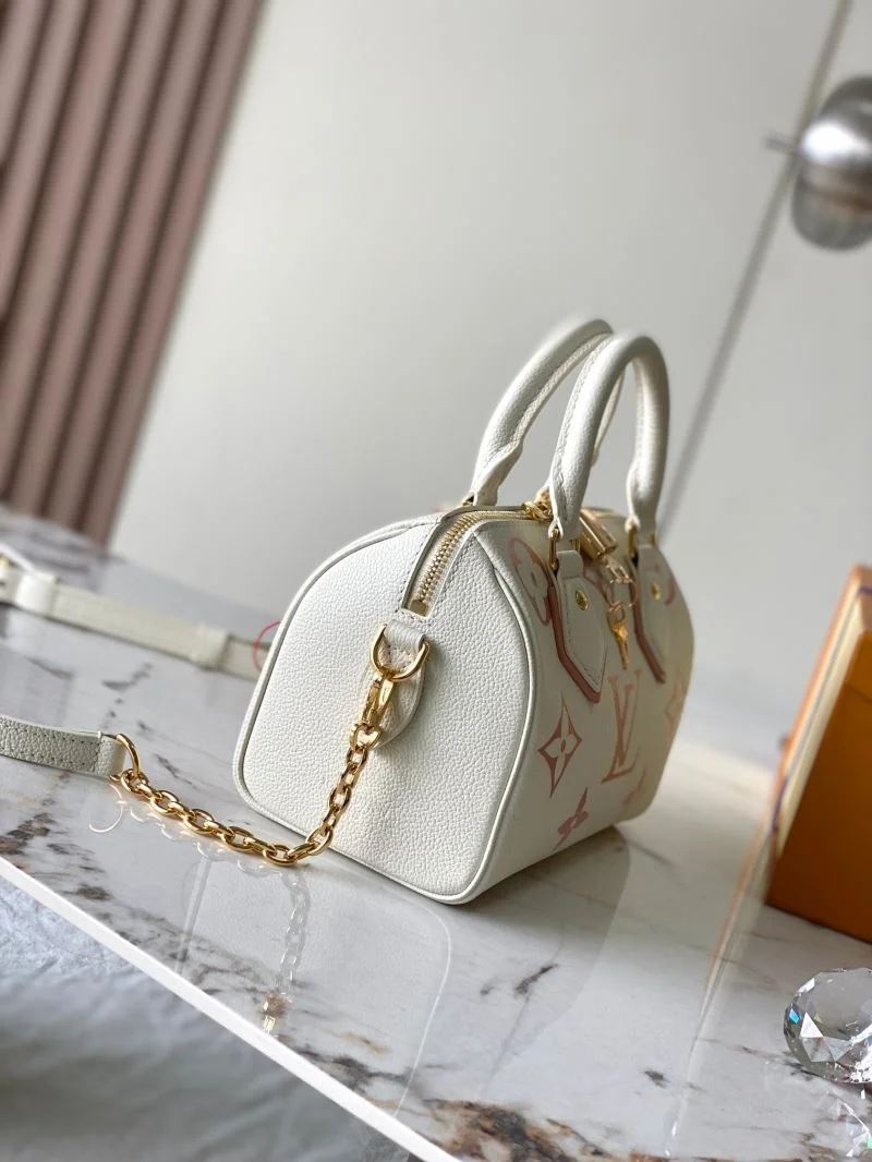 Timeless Louis Vuitton Speedy Bags 39424