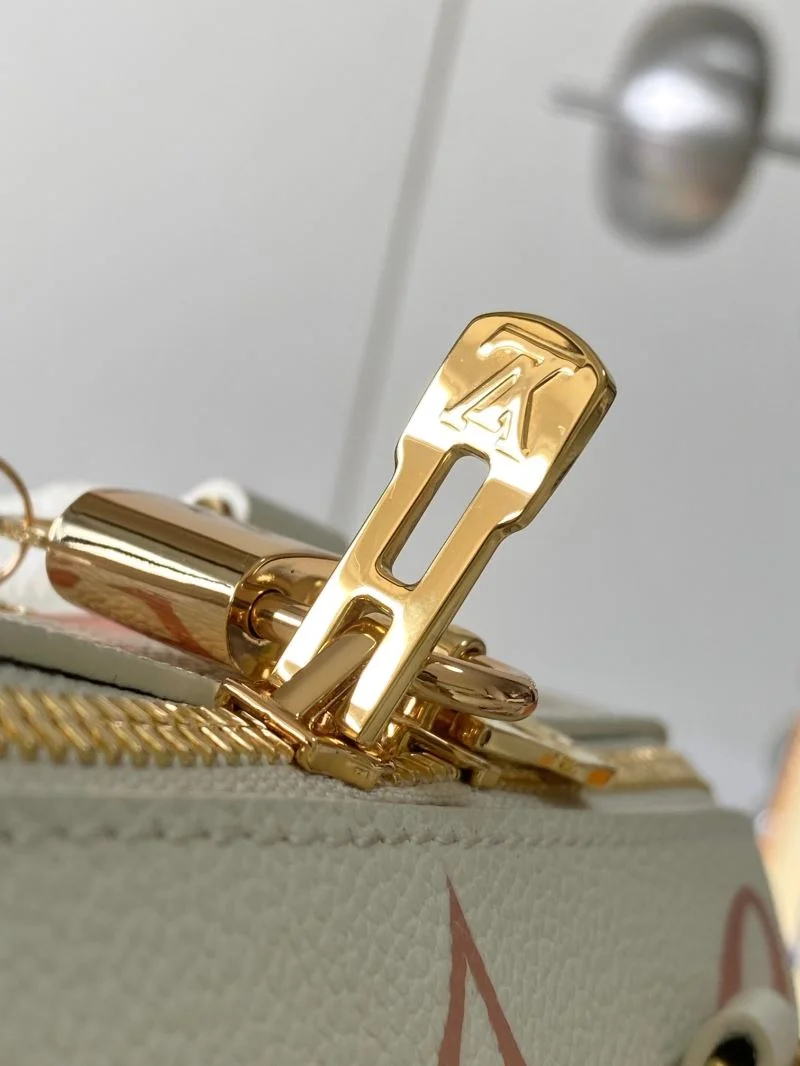 Timeless Louis Vuitton Speedy Bags 39424