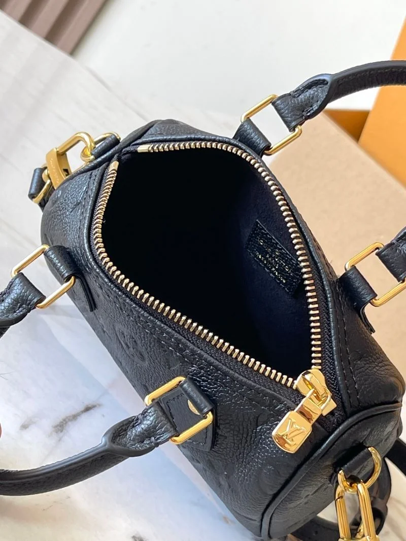 Louis Vuitton Speedy Bags Durable 39443