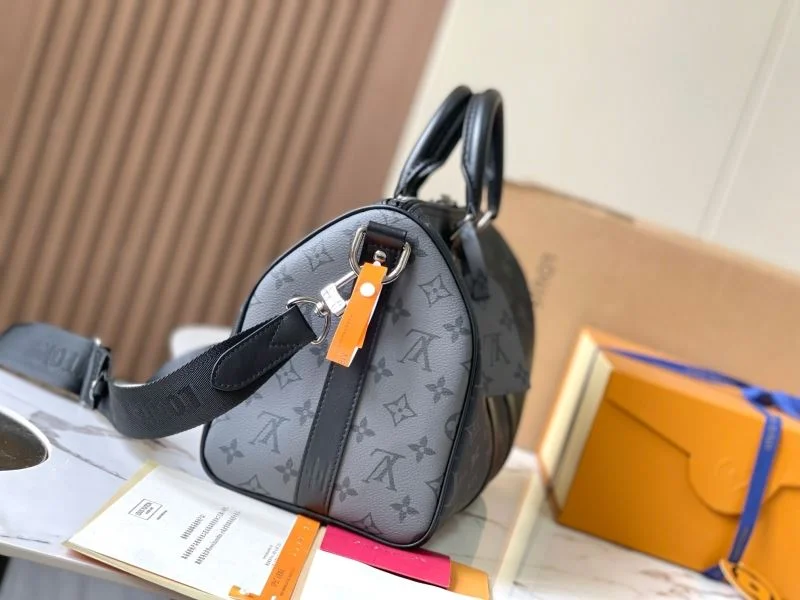 Stretchable Louis Vuitton Speedy Bags 39405