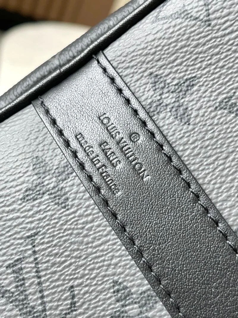 Stretchable Louis Vuitton Speedy Bags 39405