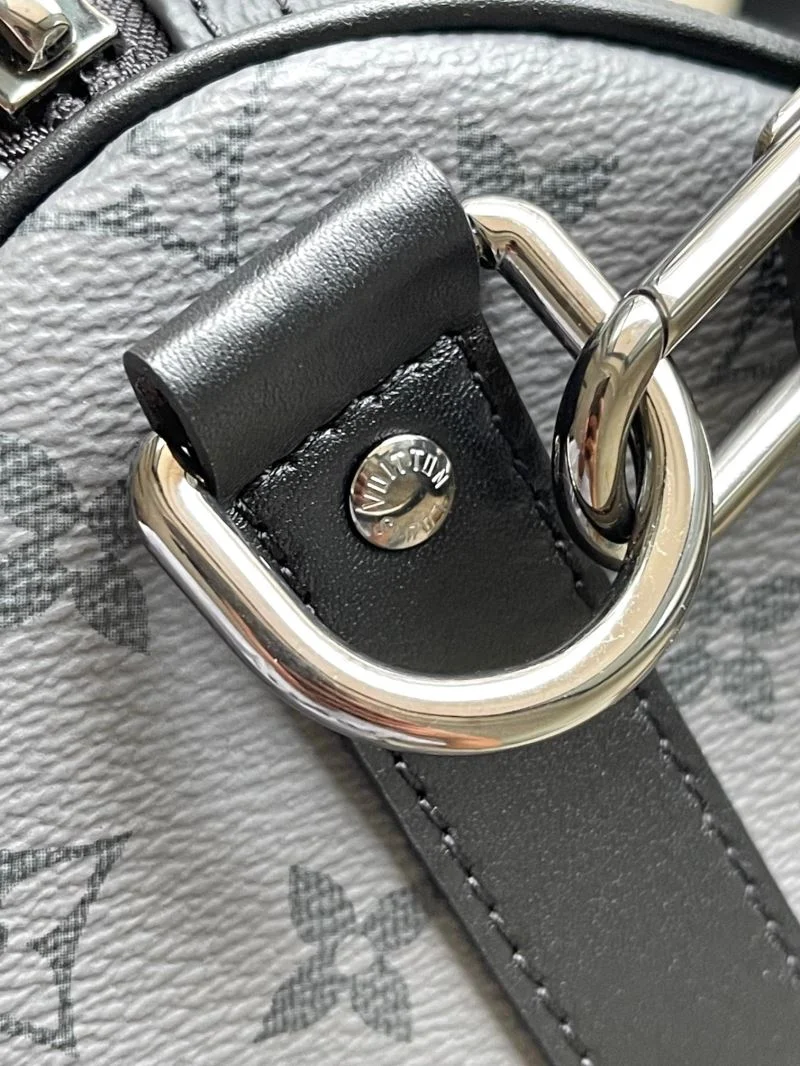 Stretchable Louis Vuitton Speedy Bags 39405