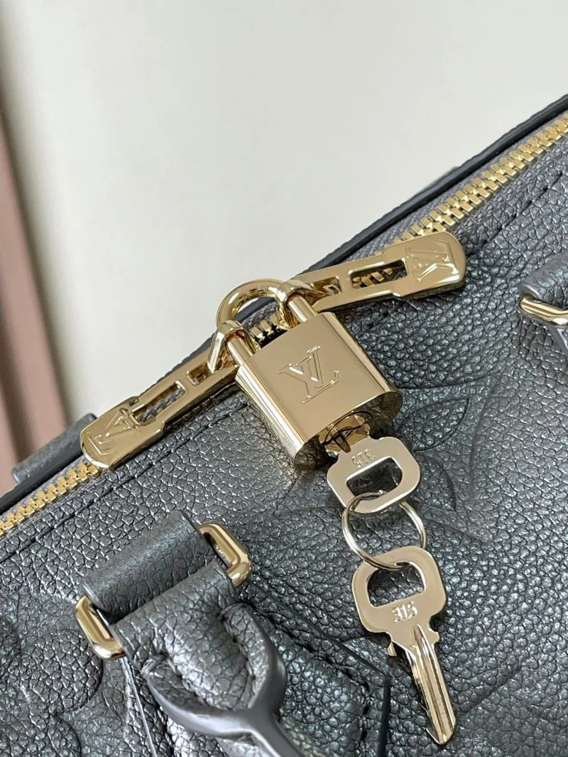 Louis Vuitton Speedy Bags Sleek 39382