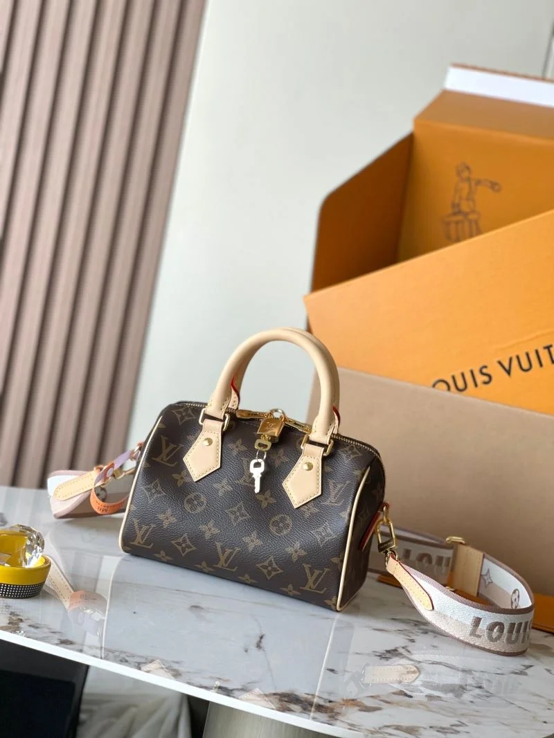 SmoothTexture Louis Vuitton Speedy Bags 38791
