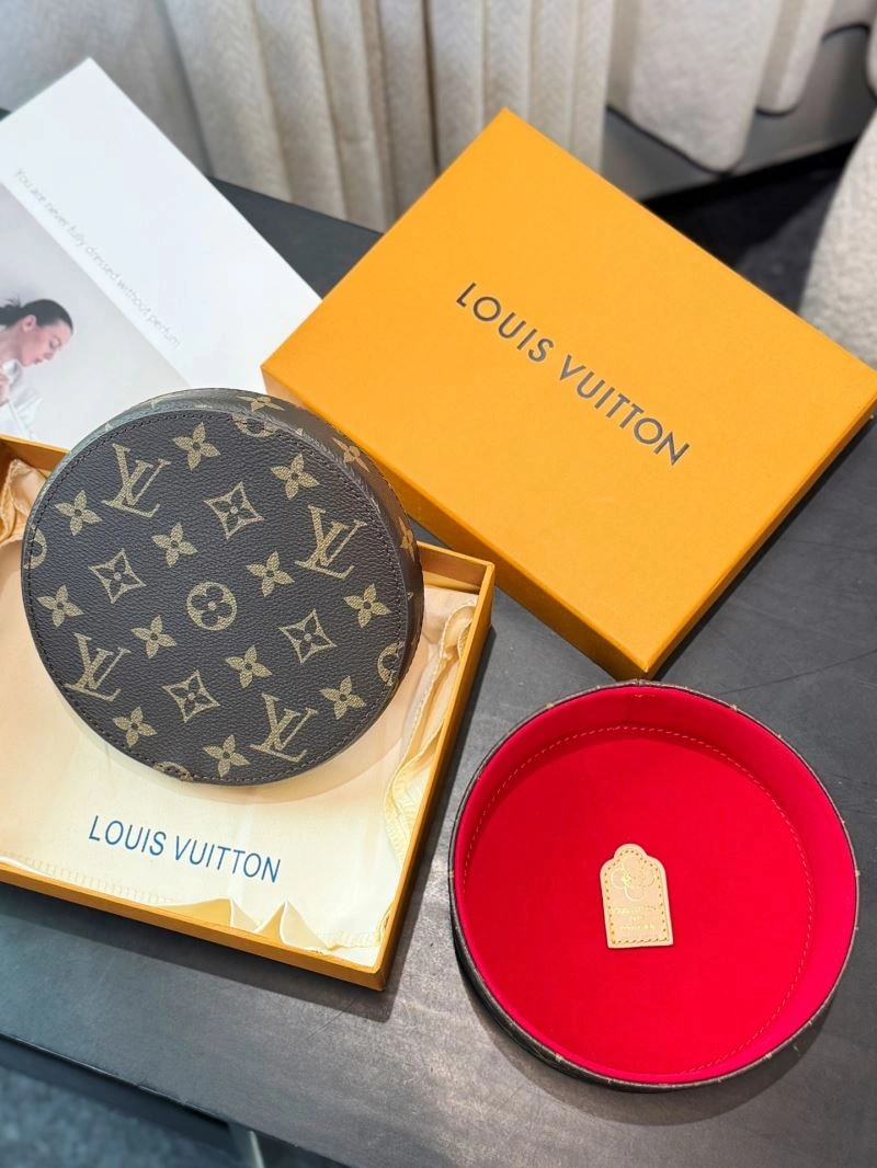 Louis Vuitton Storage Boxes Contemporary 274700