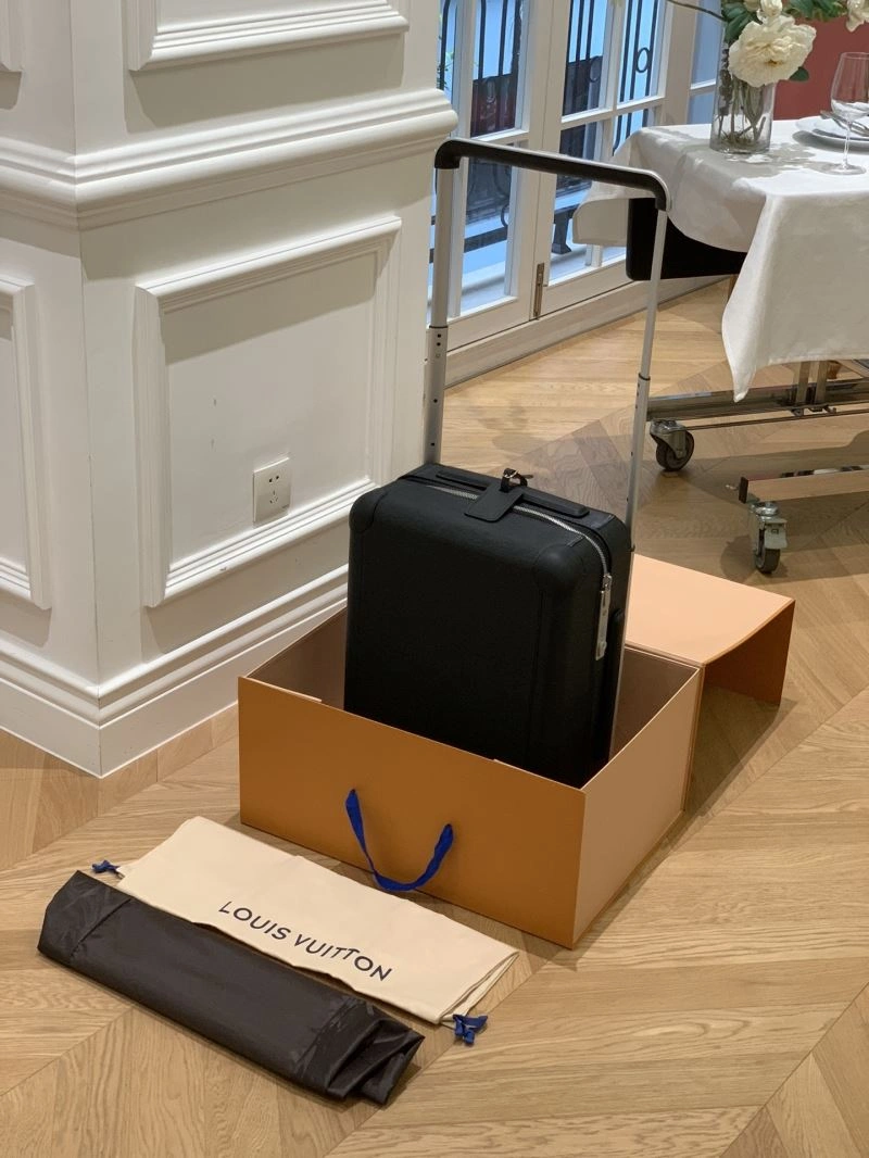 Refined Louis Vuitton Suitcase 65626