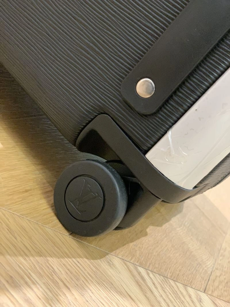 Refined Louis Vuitton Suitcase 65626