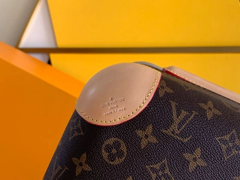 UrbanStyle Louis Vuitton Suitcase 65633