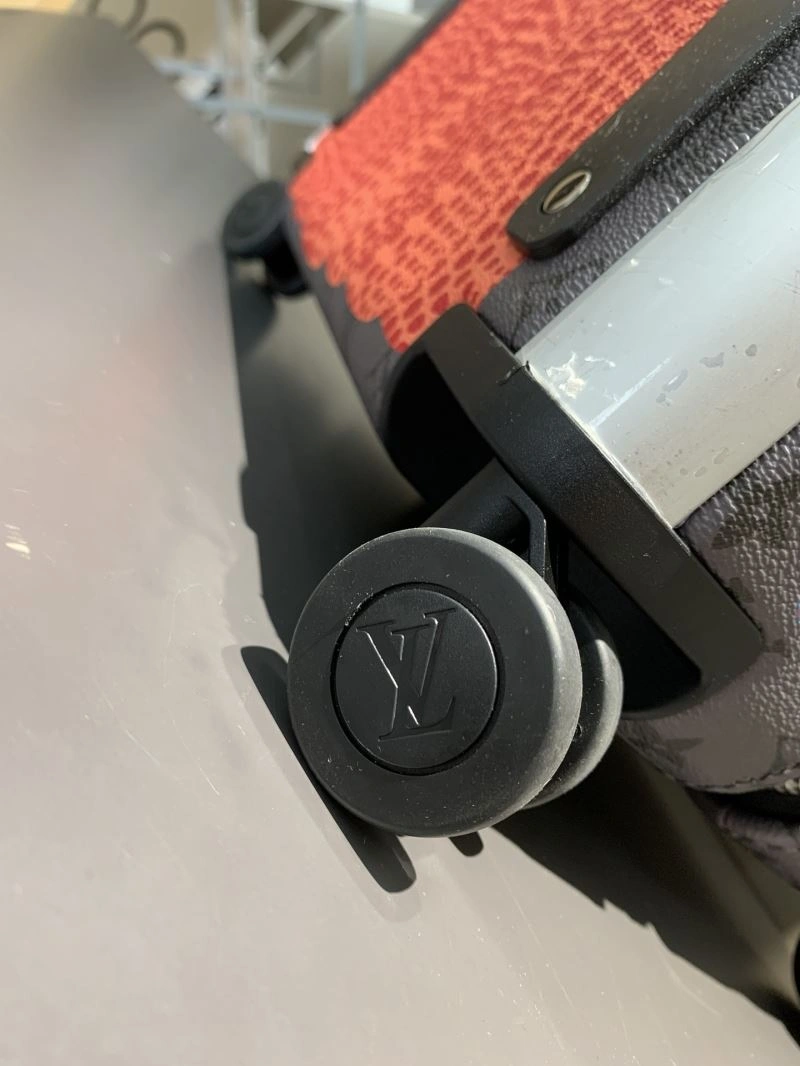 Louis Vuitton Suitcase Premium 65636