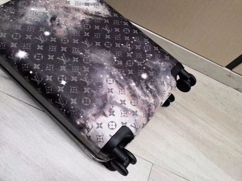 OdorResistant Louis Vuitton Suitcase 65597