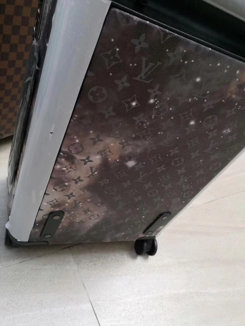 OdorResistant Louis Vuitton Suitcase 65597