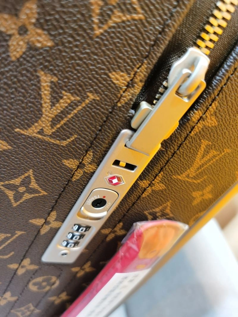 Practical Louis Vuitton Suitcase 65601