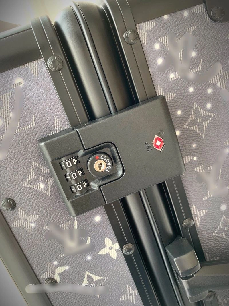 Durable Louis Vuitton Suitcase 65588