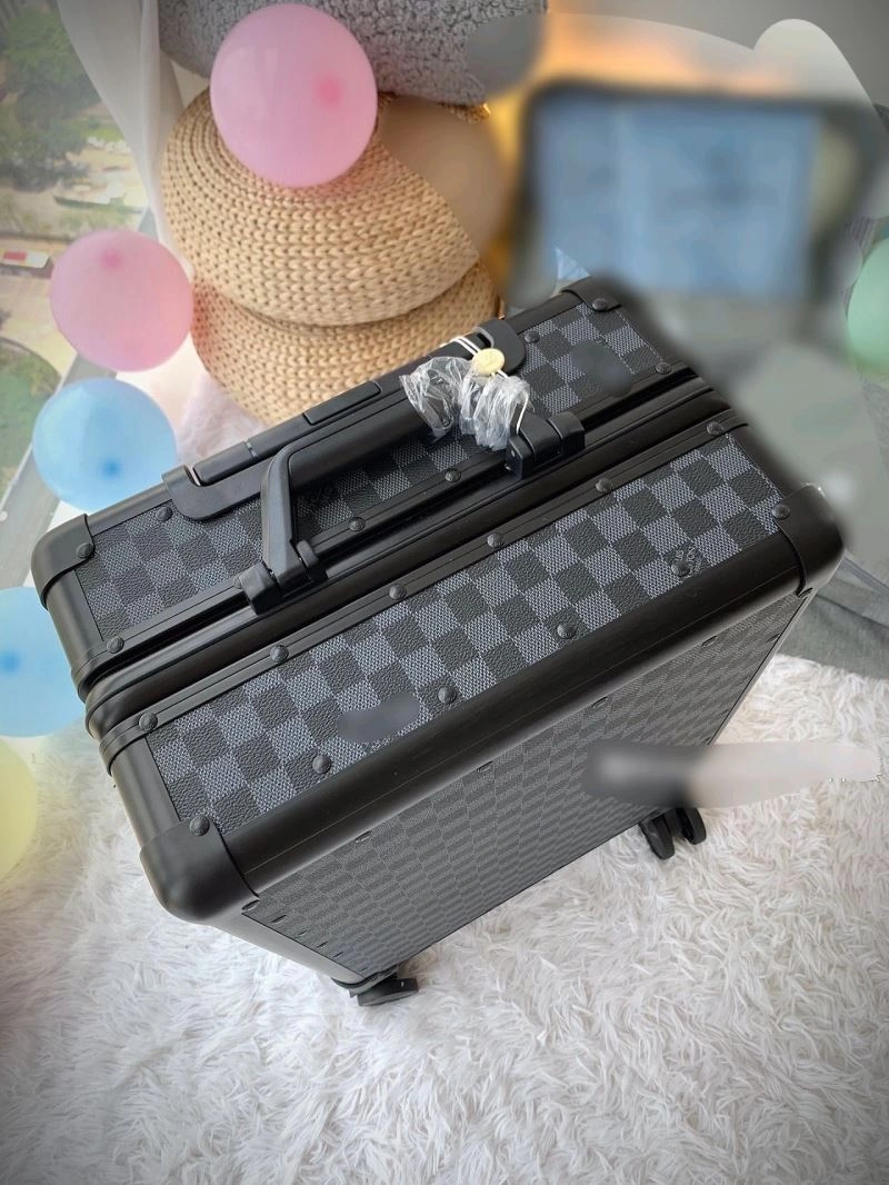 Durable Louis Vuitton Suitcase 65588