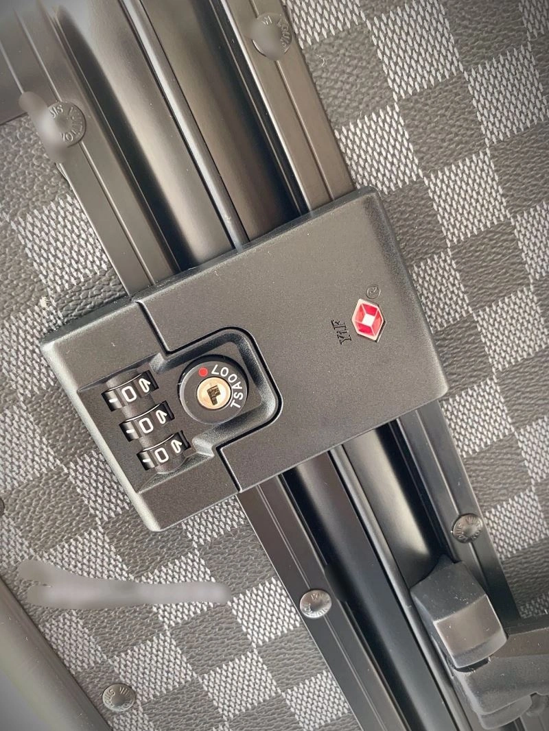 Durable Louis Vuitton Suitcase 65588