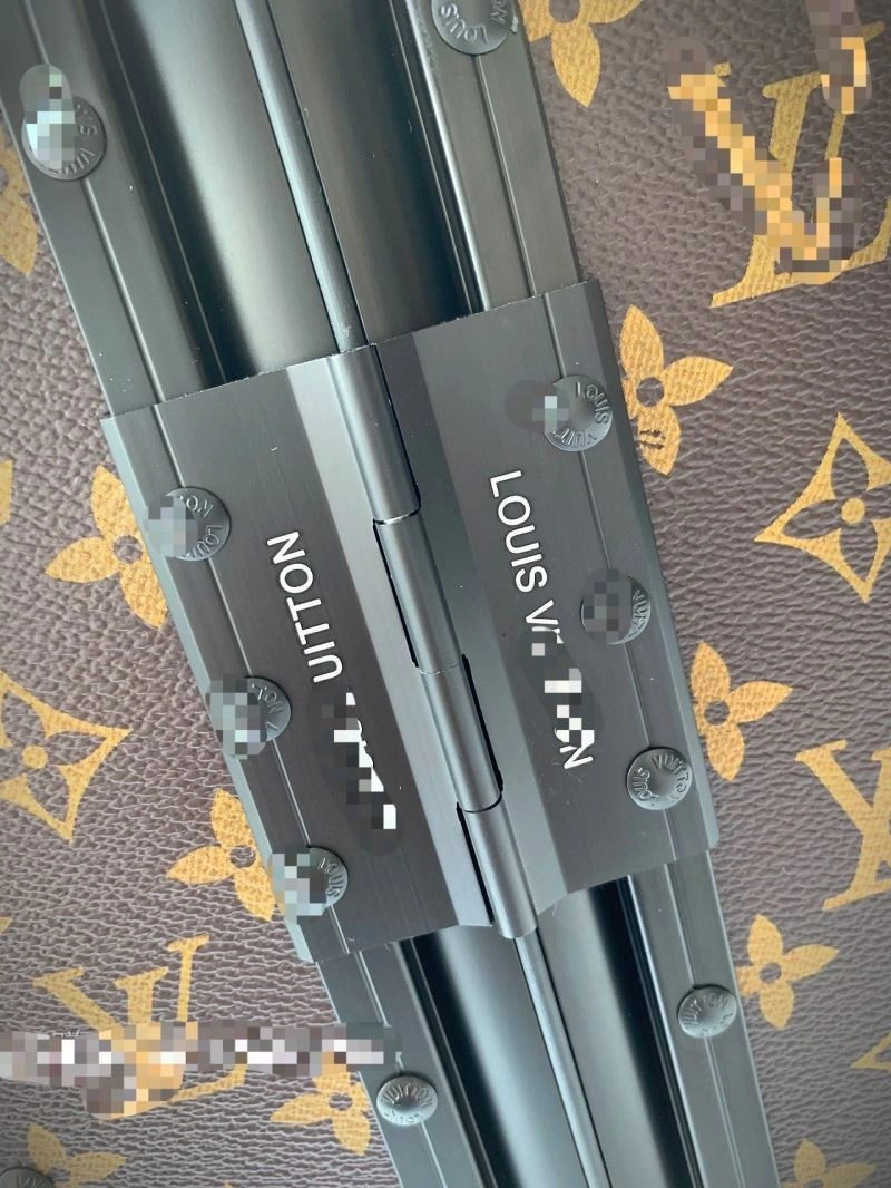 Louis Vuitton Suitcase OdorResistant 65589