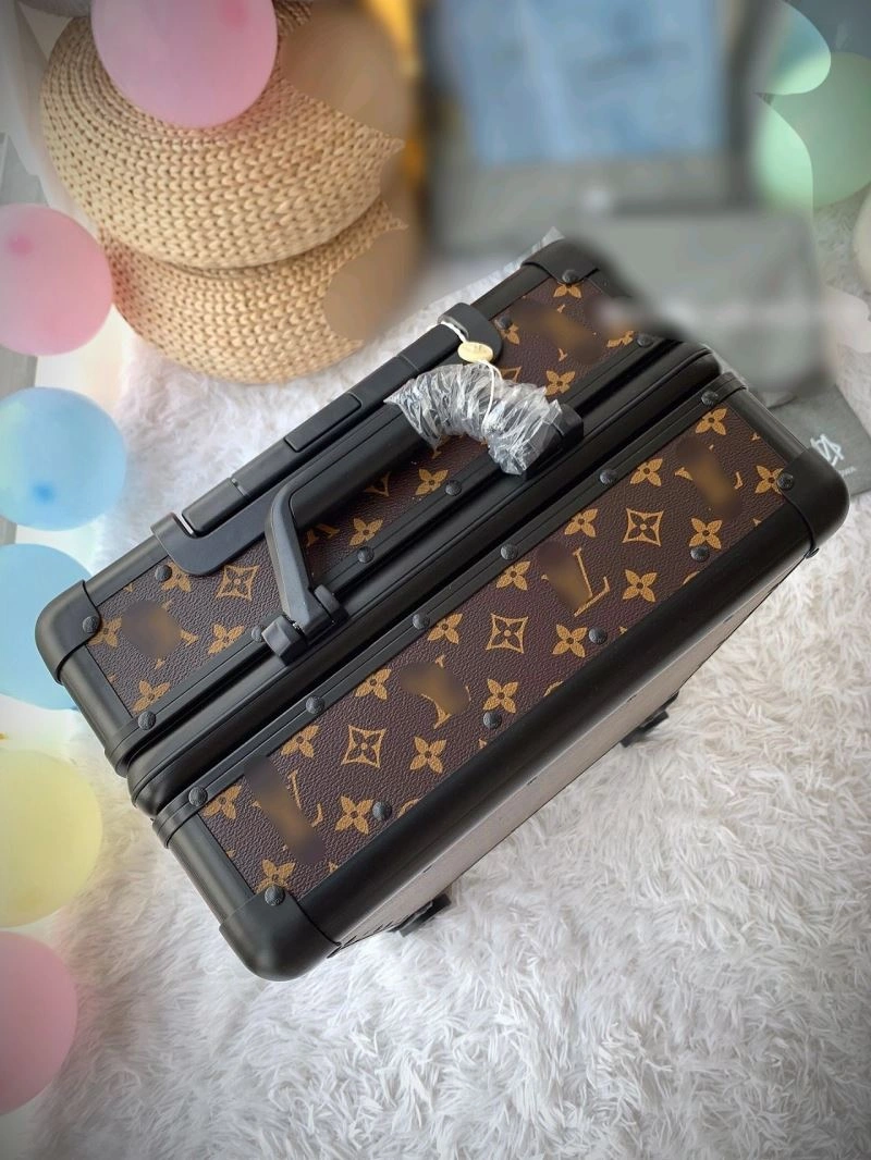 Louis Vuitton Suitcase OdorResistant 65589
